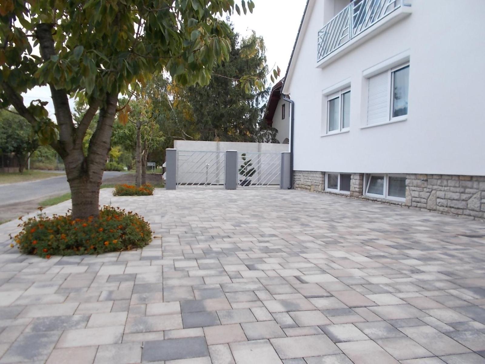 Sub Rosa Two-Bedroom Apartment Balatonfenyves Kültér fotó
